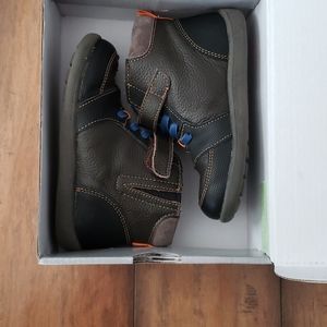 See Kai Run boots 9